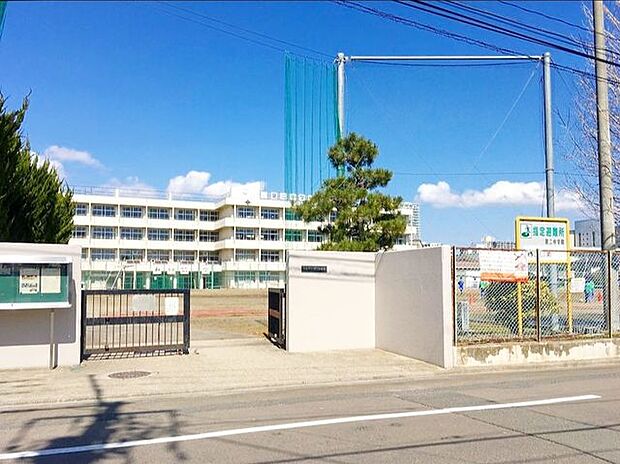 仙台市立第二中学校 徒歩12分。 910m