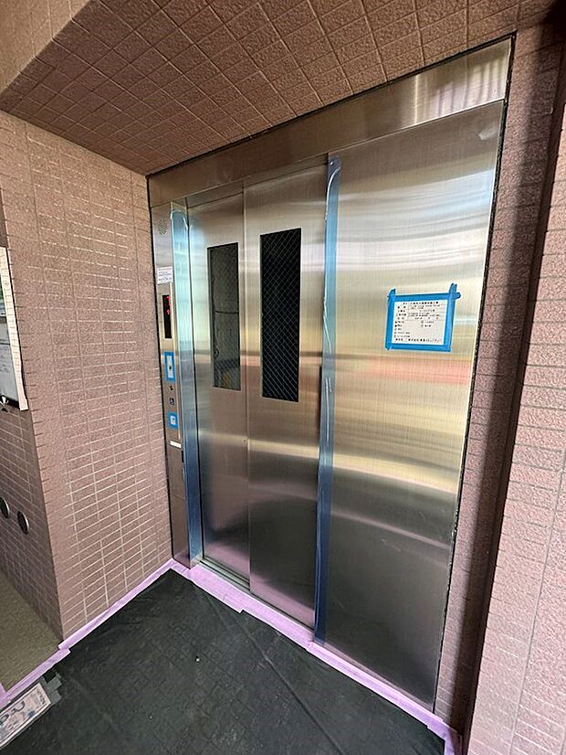 エレベーター（1階）