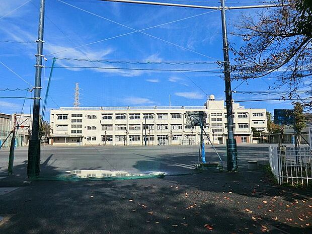 横浜市立原小学校　320ｍ