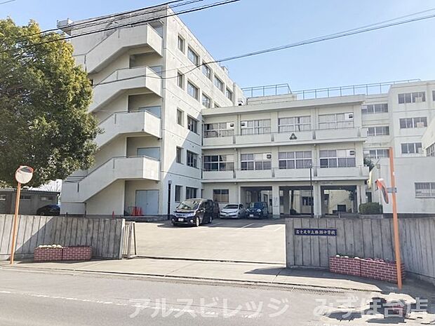 【中学校】富士見市立勝瀬中学校まで1984ｍ