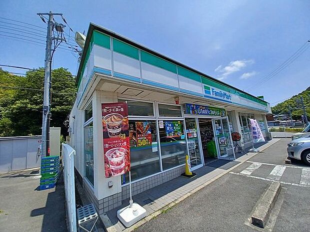 ファミリーマート野洲入町店 1860m