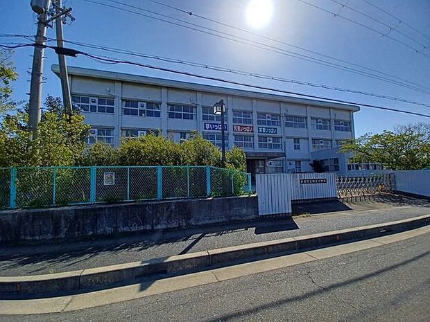 野洲市立祇王小学校 1530m