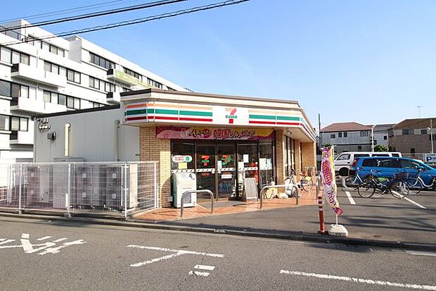 セブンイレブン　足立青井1丁目店 650m