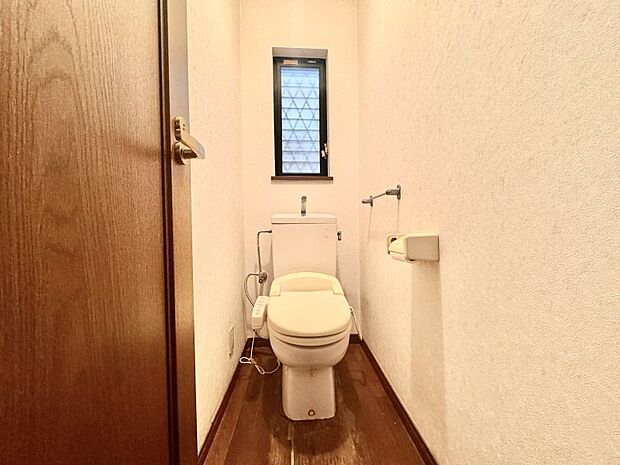 トイレは1・2階にあるので重なる朝も安心です！