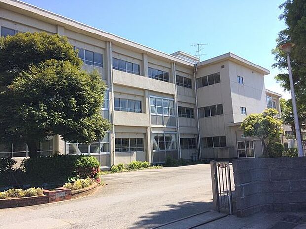 生浜小学校 2140m