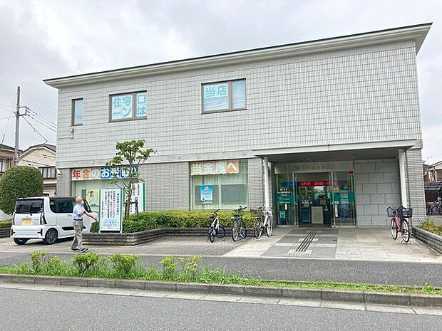 亀有信用金庫飯塚支店 580m