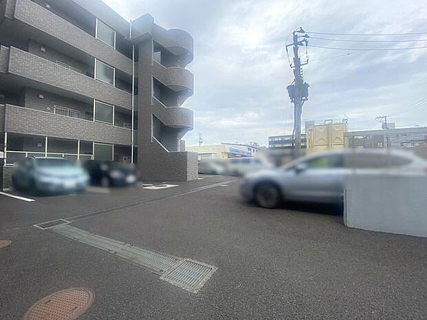 ◇平面駐車場◇