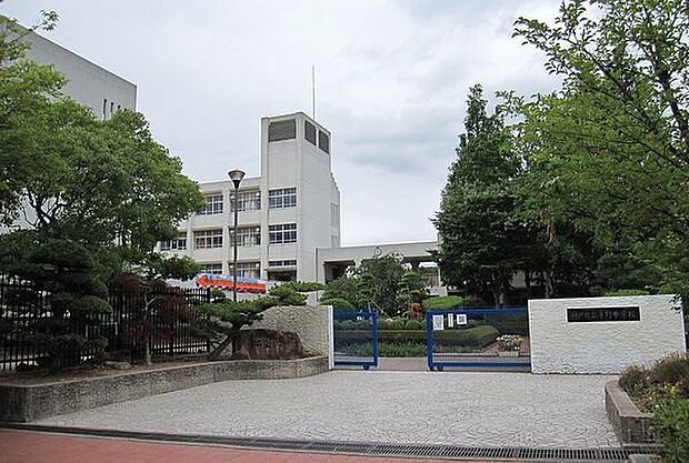 【中学校】神戸市立平野中学校まで585ｍ
