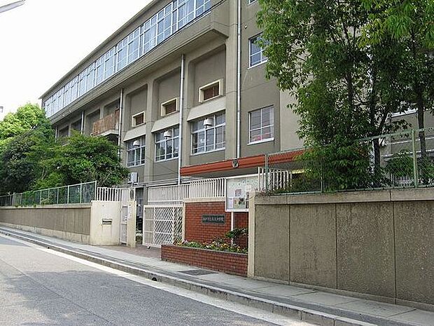 【中学校】神戸市立鷹取中学校まで3449ｍ