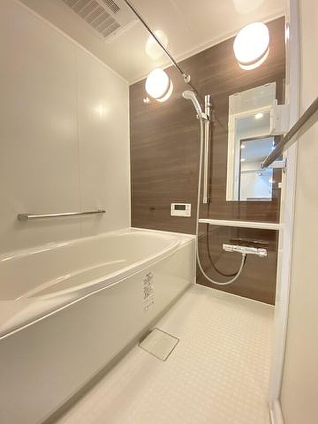 1416サイズのユニットバス/浴室暖房乾燥機付き/エコアクアシャワー