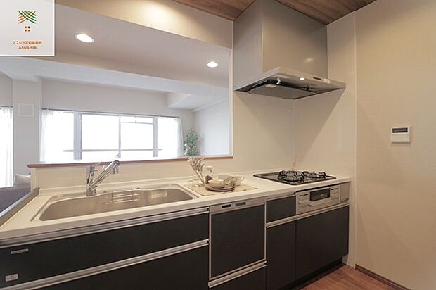 食器洗い乾燥機キッチンスペースがゆったりと設計されているので、お料理しやすい空間！