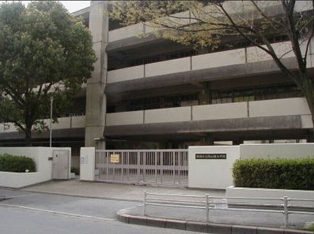 西山田小学校 630m