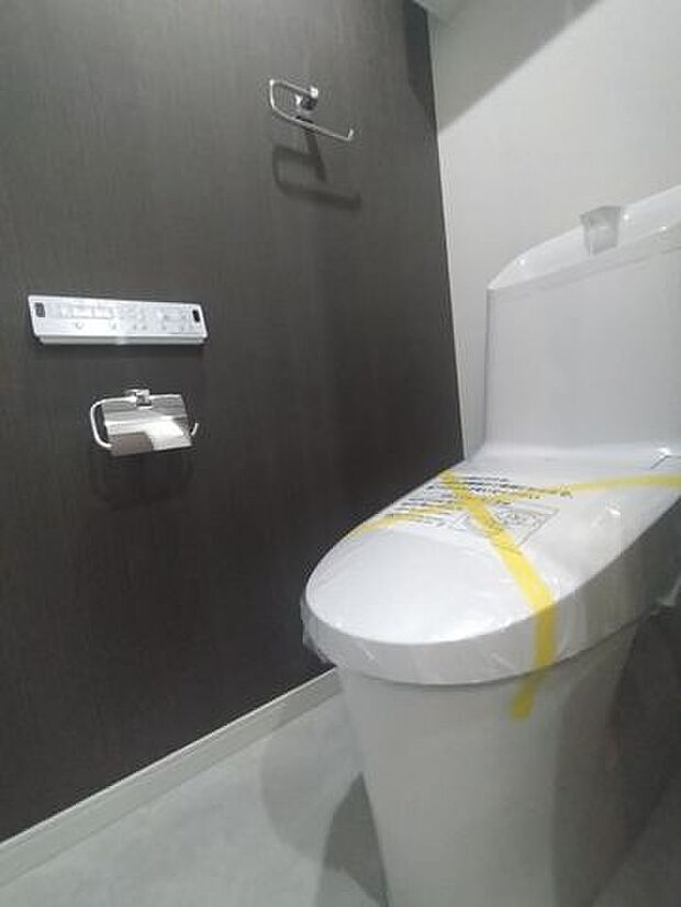 温水洗浄機能付トイレ新規交換しました♪