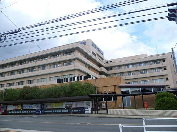 尾道市立市民病院 560m