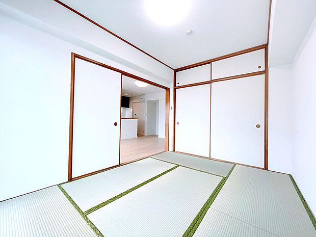 和室だとゆっくりとリラックスできる日本ならではの感覚。