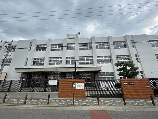 大阪市立平尾小学校 450m