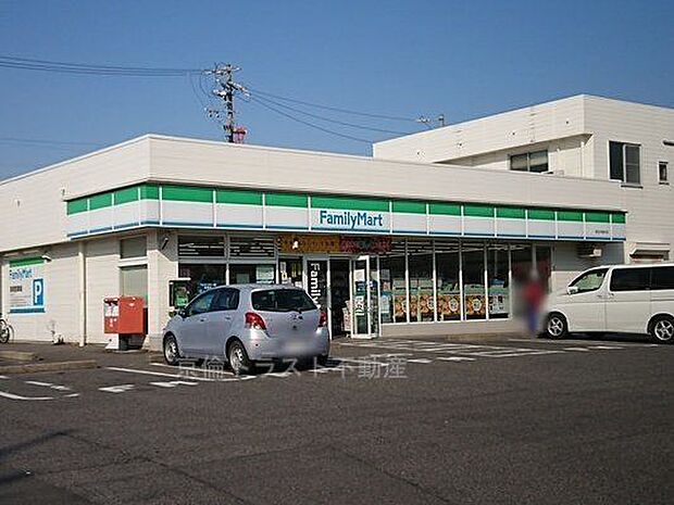 ファミリーマート春日井篠木店 970m