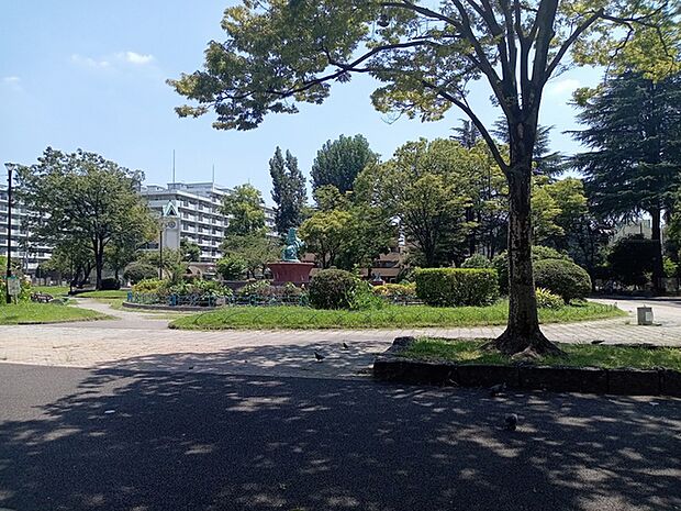 区立赤羽公園590m徒歩8分