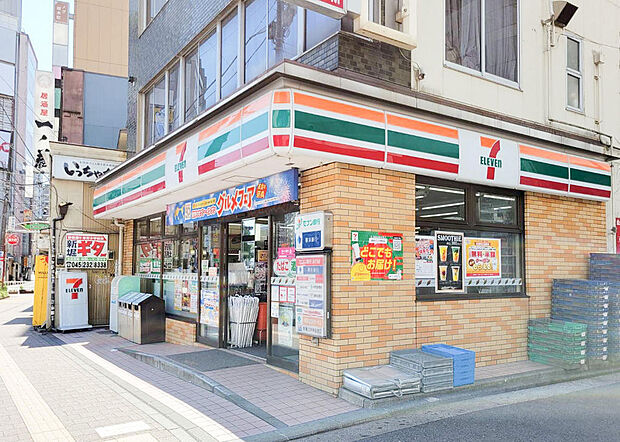■セブン-イレブン 横浜桜木町駅前店…徒歩2分(150m)