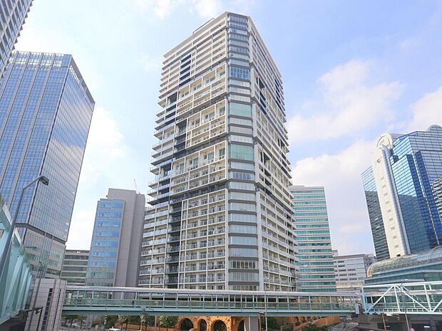 【外観】横浜駅徒歩6分／高層階タワーマンション／オーシャンビュー