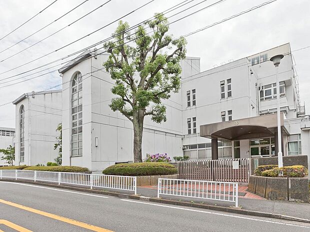 ■横浜市立西前小学校…徒歩6分(400m)
