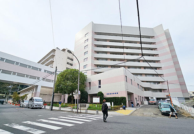 ■国家公務員共済組合連合会 横須賀共済病院…徒歩10分(750ｍ)