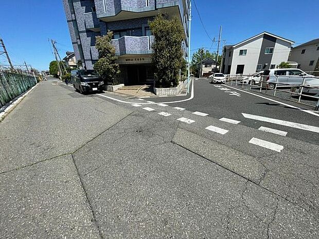 前面道路含む現地写真