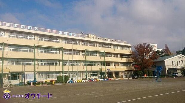 戸田市立美女木小学校 徒歩9分。 700m