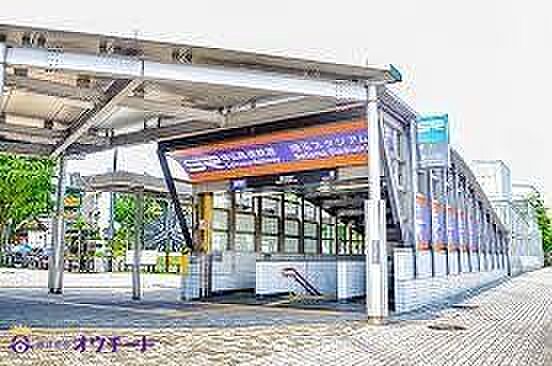 東川口駅(埼玉高速鉄道線) 徒歩23分。 1830m