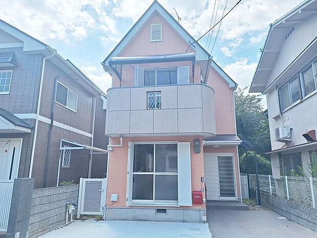             西宮市角石町　中古一戸建て
  