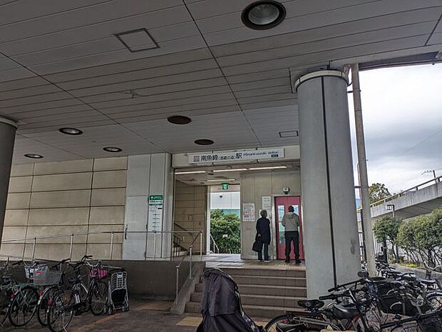 南魚崎駅(神戸新交通 六甲アイランド線) 徒歩5分。 350m