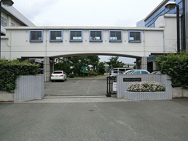 戸田市立美笹中学校（1171m）