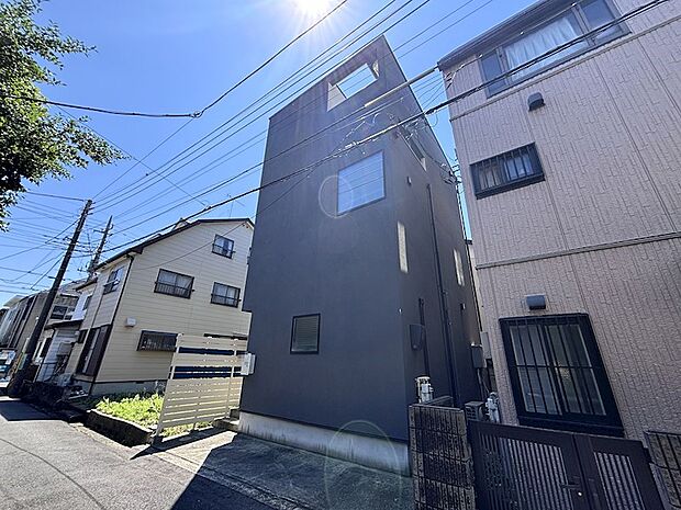             さいたま市南区四谷1丁目 中古戸建
  