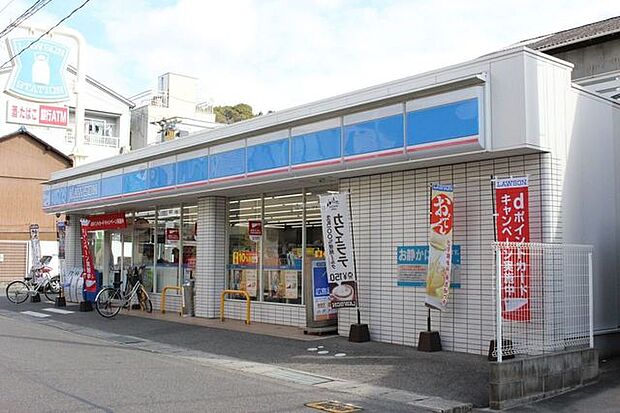 ローソン尾道三軒家町店 330m