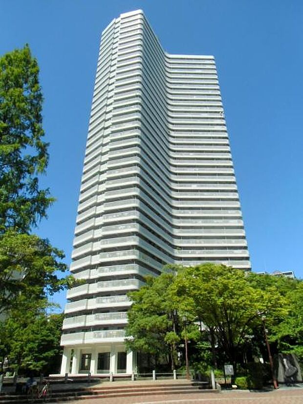 1989年3月建築　SRC造36階建てタワー型マンション