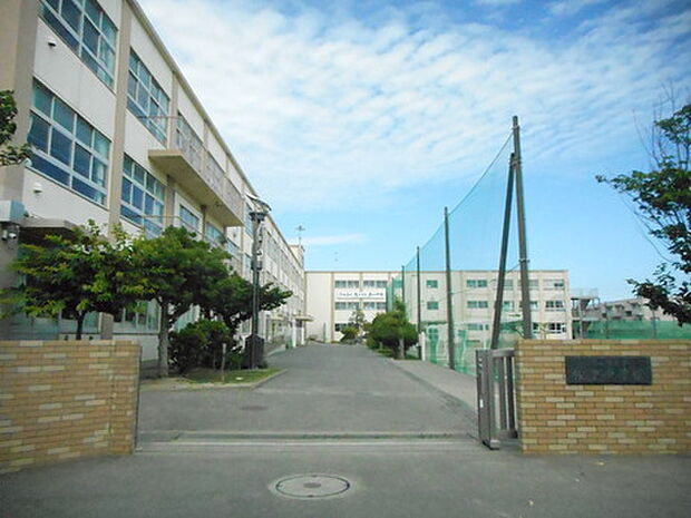 【中学校】茅ヶ崎市立松浪中学校まで997ｍ