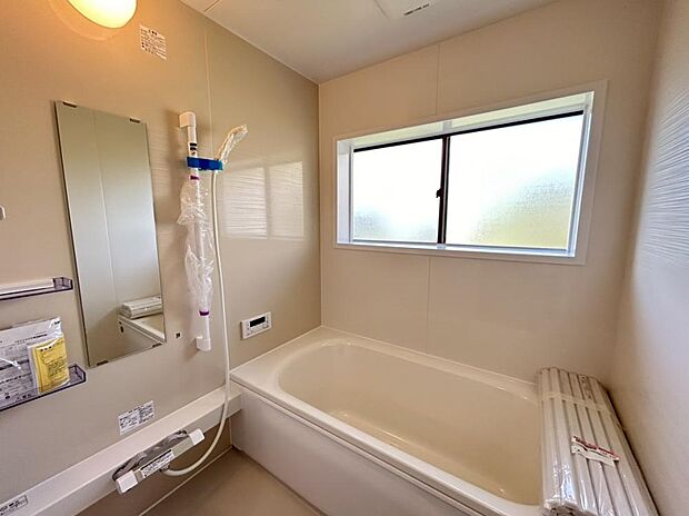 【リフォーム後】浴室です。ハウステック製のユニットバスを新設しました。清潔感のある浴室になっています。