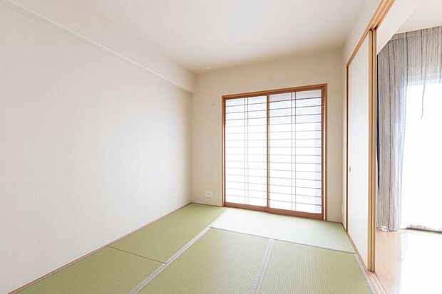 和室も清潔感があり、暖かい印象を受けます。