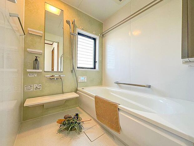 浴室暖房換気乾燥機つきのバスルーム