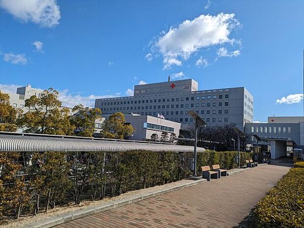 【総合病院】日本赤十字社岡山赤十字病院まで1164ｍ