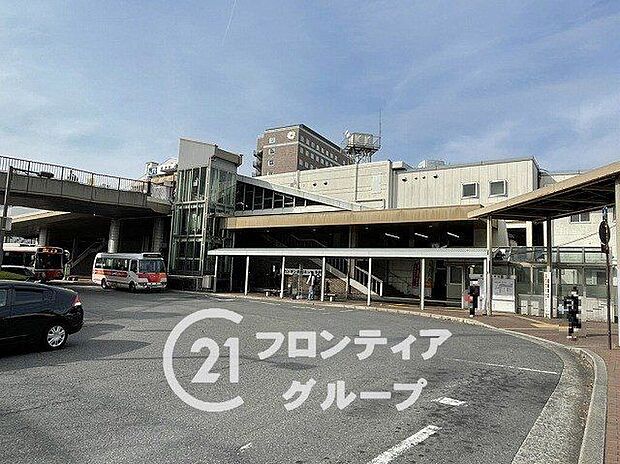 草津駅(JR西日本 草津線) 徒歩10分。 800m