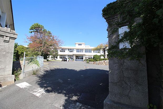 下関市立誠意小学校（2074m）