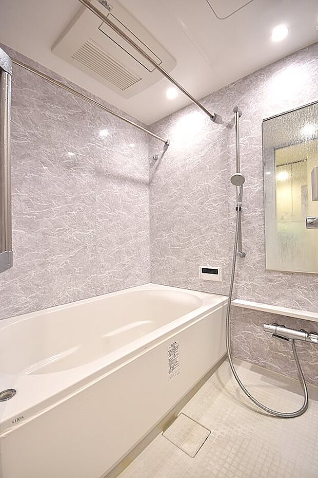 浴室は1416のゆったりスペース。