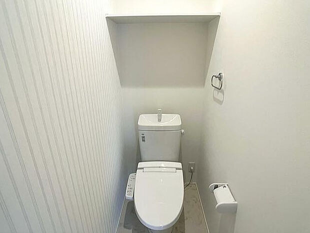 【トイレ】トイレは1階にも2階にもあります。