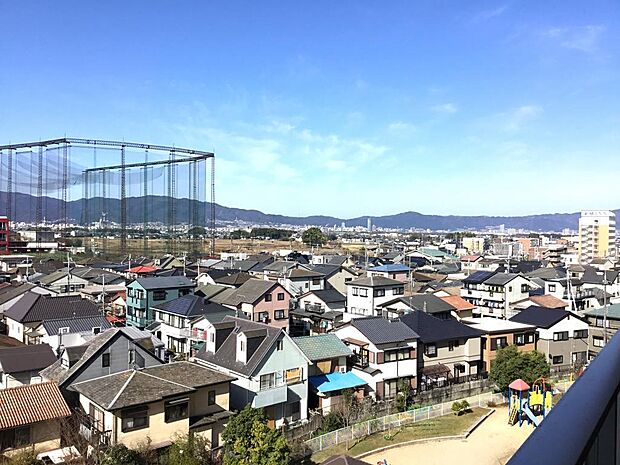 バルコニーから琵琶湖が眺望できます