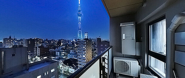 最上階・角住戸。 東京スカイツリーもきれいにご覧頂けます。