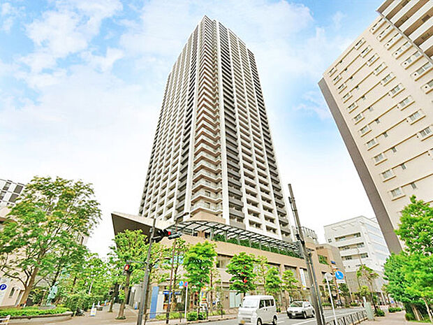 再開発で誕生した、39階建て複合型タワーマンション 「京成金町」駅徒歩2分です