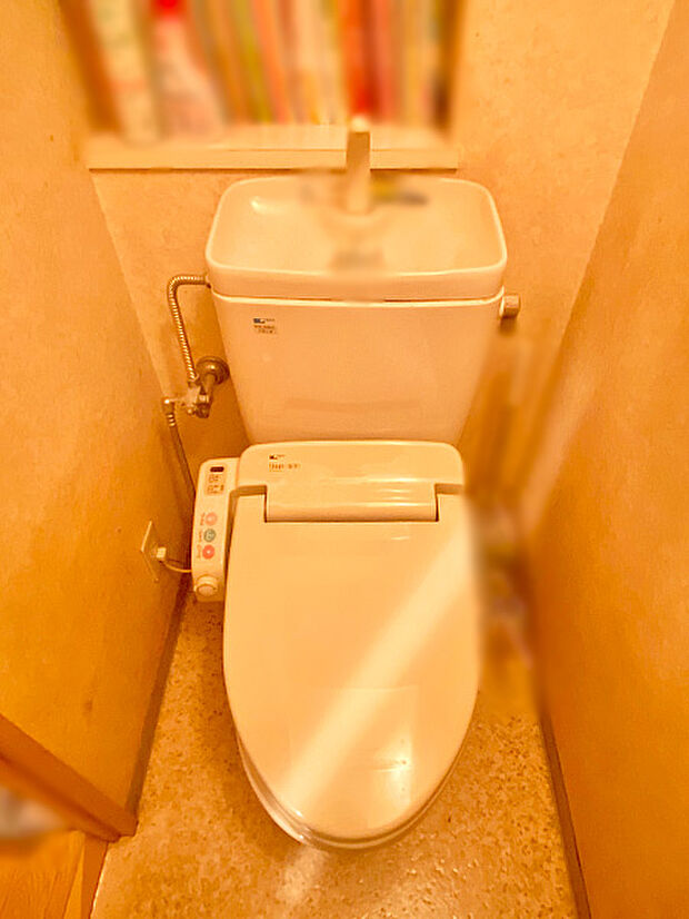 ウォシュレット一体型トイレ。