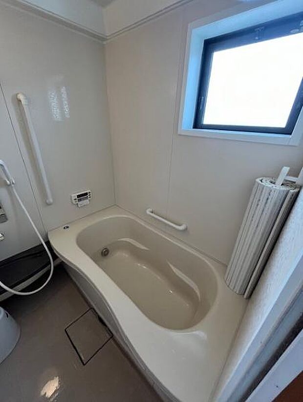 窓が付いている浴室は換気が簡単で衛生的。