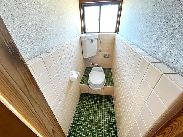 トイレのお写真です♪　簡易トイレです。